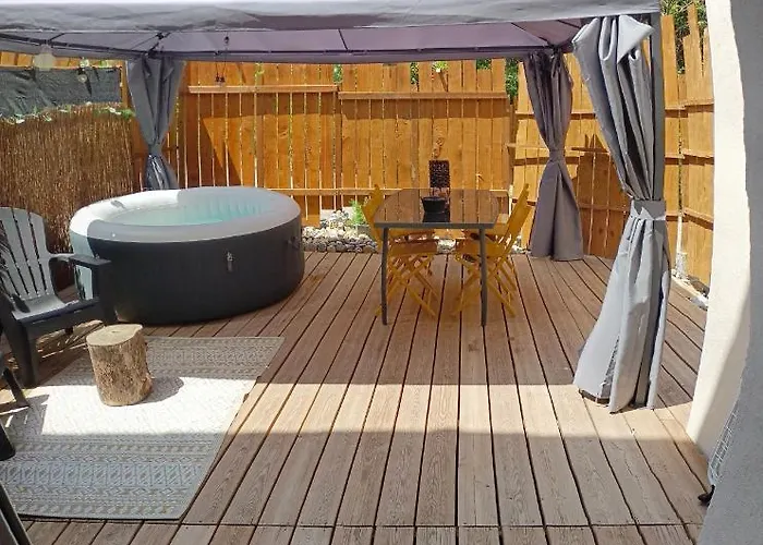 Гостевой дом L'entre Nous A 4*